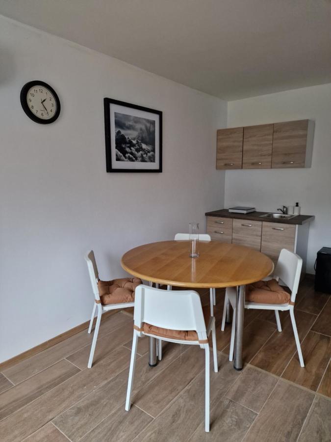 Stahovica Origo Rooms And Apartments מראה חיצוני תמונה